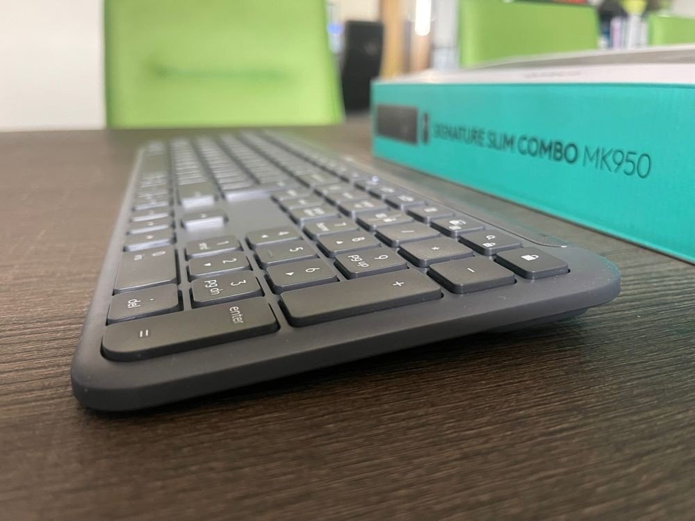 logitech-signature-slim-combo-mk950-techgear-review-14.jpg logitech-signature-slim-combo-mk950-techgear-review-14.jpg