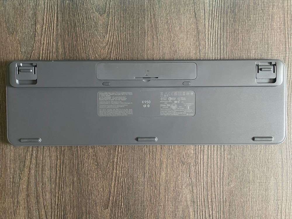 logitech-signature-slim-combo-mk950-techgear-review-7.jpg logitech-signature-slim-combo-mk950-techgear-review-7.jpg