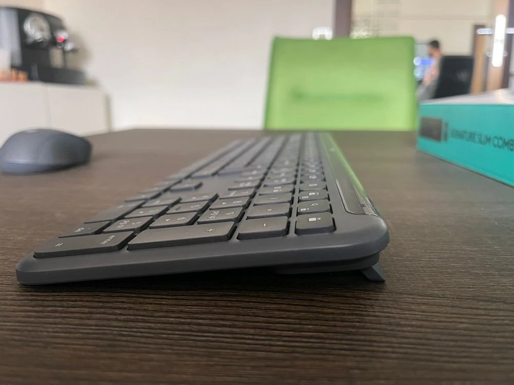 logitech-signature-slim-combo-mk950-techgear-review-9.jpg logitech-signature-slim-combo-mk950-techgear-review-9.jpg