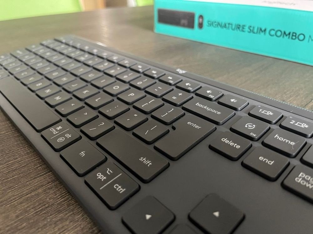 logitech-signature-slim-combo-mk950-techgear-review.jpg logitech-signature-slim-combo-mk950-techgear-review.jpg