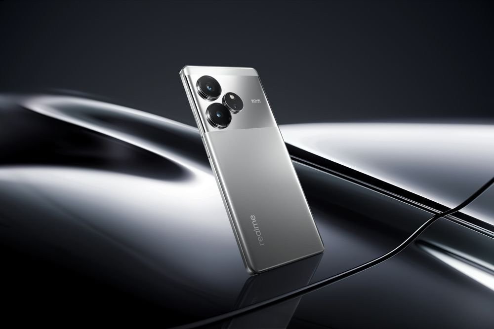 realme-gt-6-5.jpg realme-gt-6-5.jpg