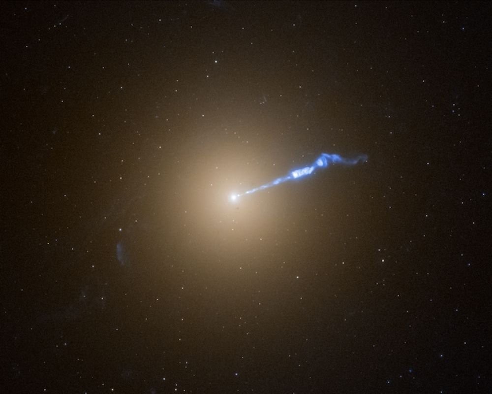 black-hole-beam.jpg black-hole-beam.jpg