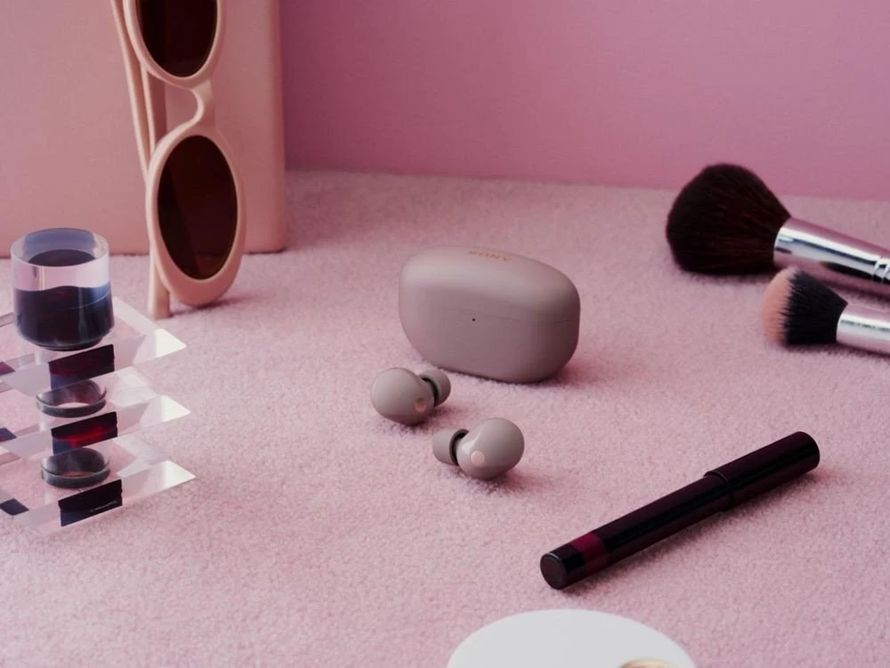 sony-smoky-pink.jpg sony-smoky-pink.jpg
