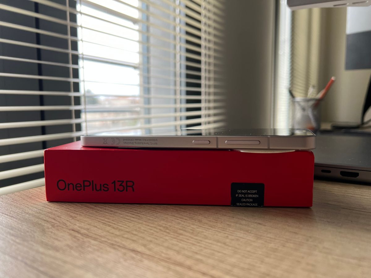 oneplus-13r-techgear-review-7.jpg