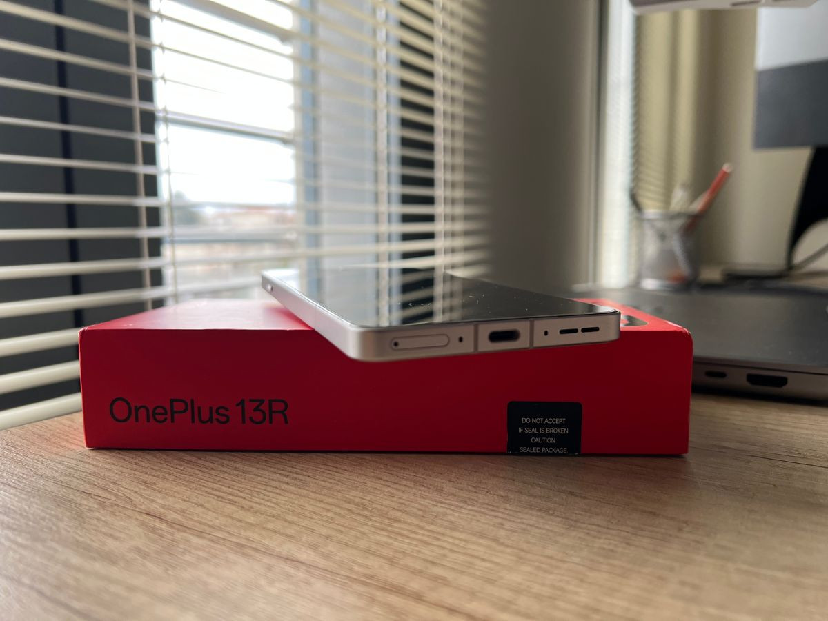 oneplus-13r-techgear-review-8.jpg