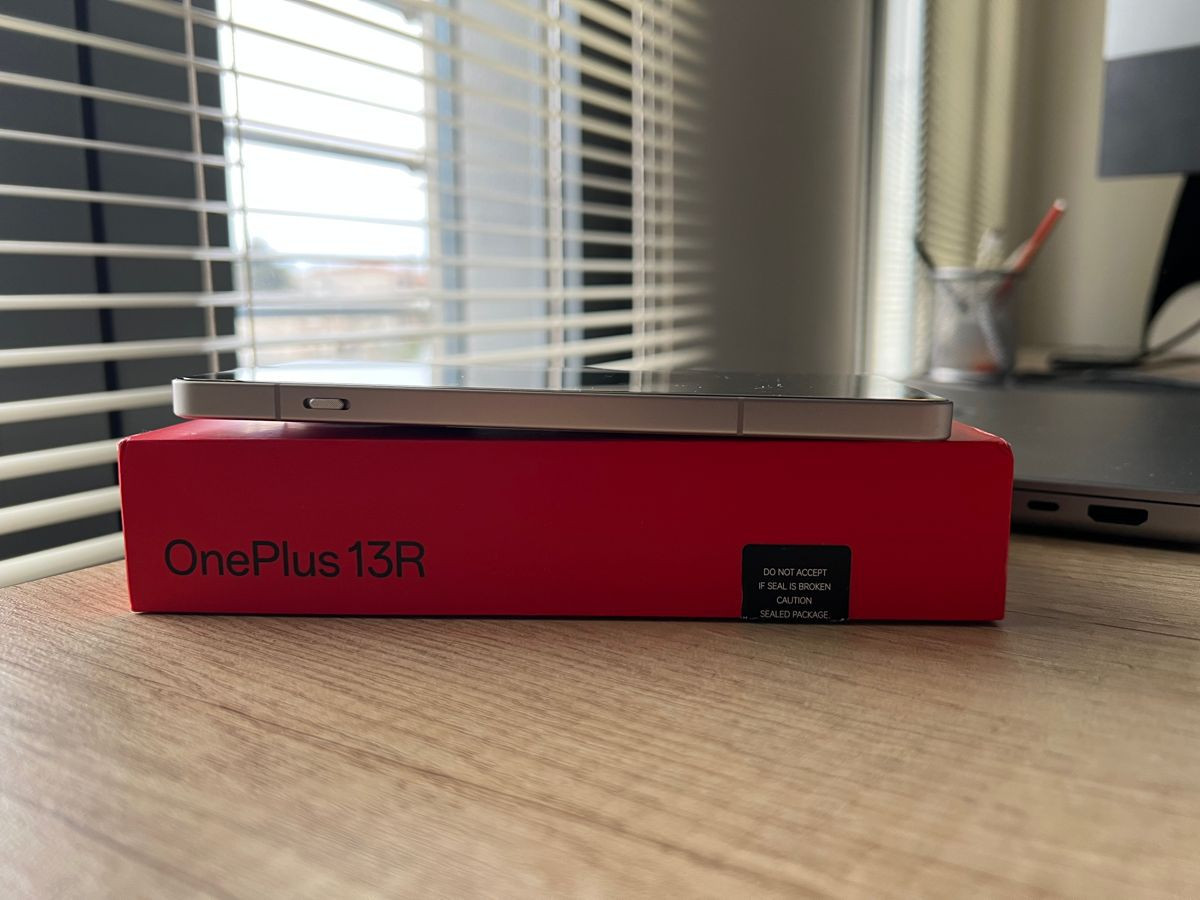 oneplus-13r-techgear-review-9.jpg