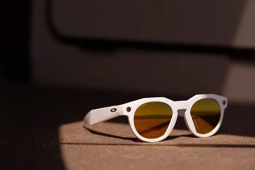 oakley-meta-2.jpg oakley-meta-2.jpg
