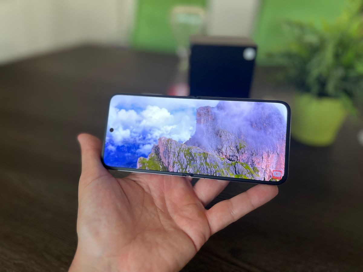 xiaomi-mix-flip-techgear-review-9.jpg xiaomi-mix-flip-techgear-review-9.jpg