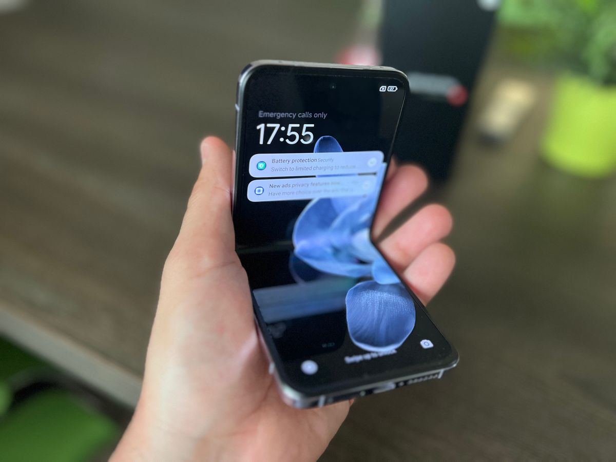 xiaomi-mix-flip-techgear-review.jpg xiaomi-mix-flip-techgear-review.jpg
