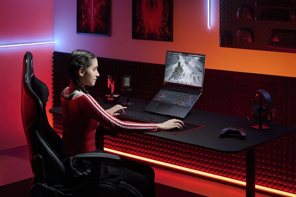 acer-nitro-v-16s-anv16s-71-lifestyle-03.jpg acer-nitro-v-16s-anv16s-71-lifestyle-03.jpg