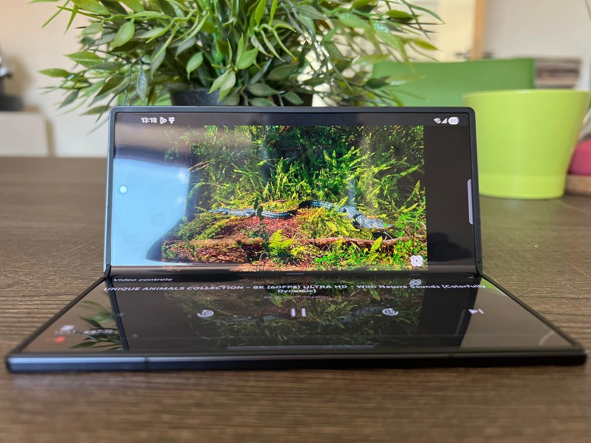 samsung-galaxy-z-fold7-techgear-review-5.jpg samsung-galaxy-z-fold7-techgear-review-5.jpg