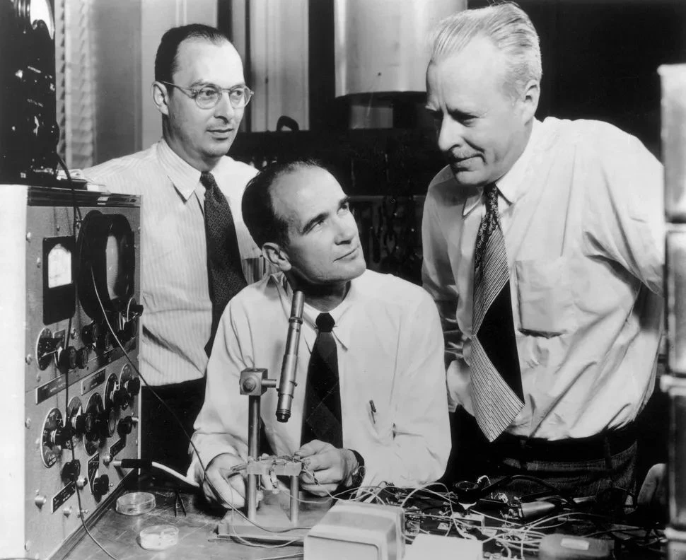 bell-labs-transistor.jpg bell-labs-transistor.jpg