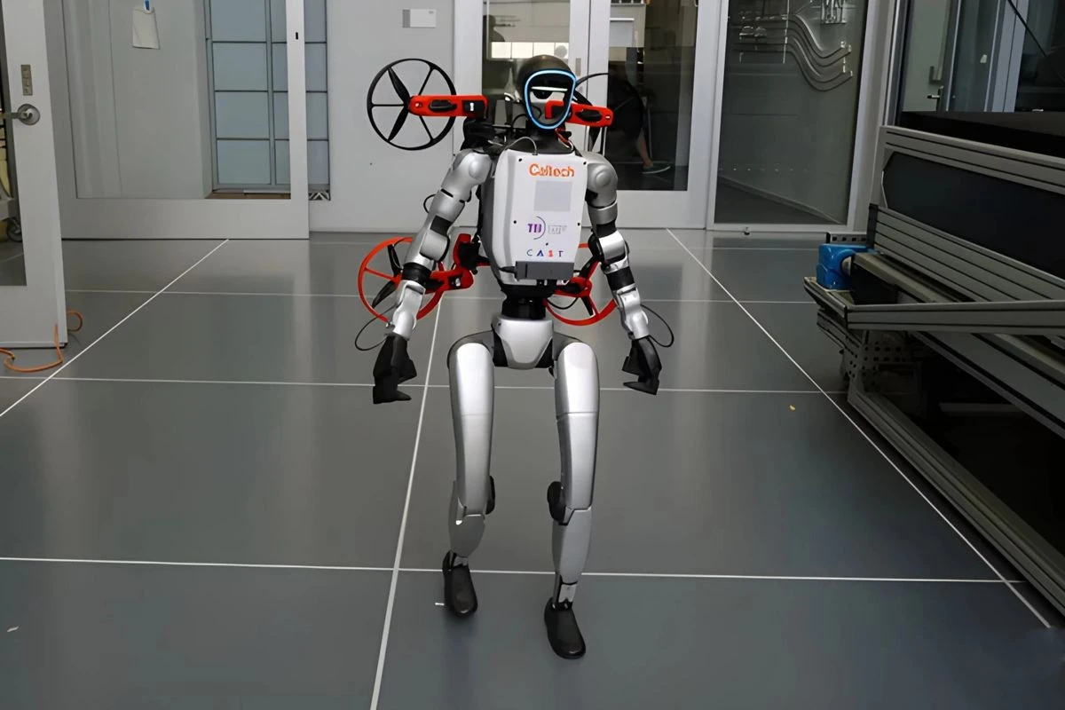 caltech-x1-robot-3.jpg caltech-x1-robot-3.jpg