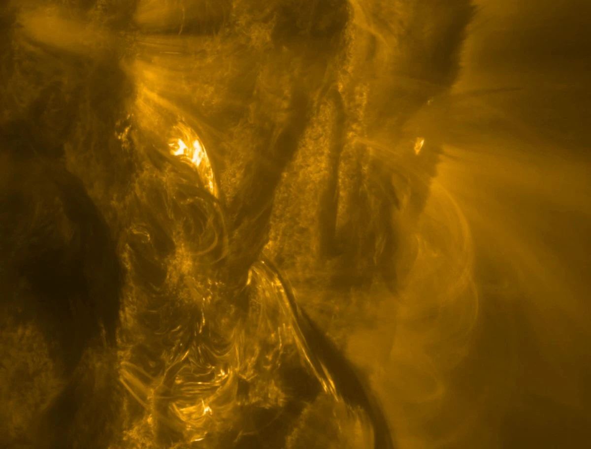 solar-storm-flying.jpg solar-storm-flying.jpg