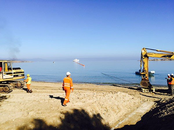 OTEGLOBE: Έφτασε στην Ελλάδα το διεθνές υποθαλάσσιο καλώδιο ΑΑΕ-1 (100Gbps)