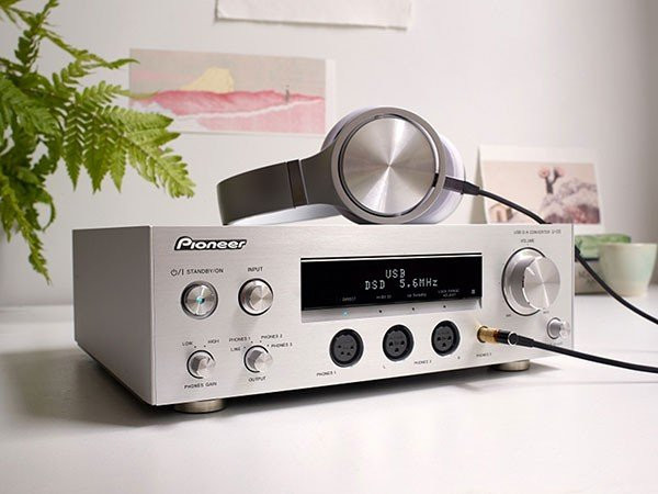 Pioneer U-05: Ο νέος ενισχυτής ακουστικών για συστήματα ήχου βασιζόμενα σε υπολογιστή Pioneer U-05: Ο νέος ενισχυτής ακουστικών για συστήματα ήχου βασιζόμενα σε υπολογιστή