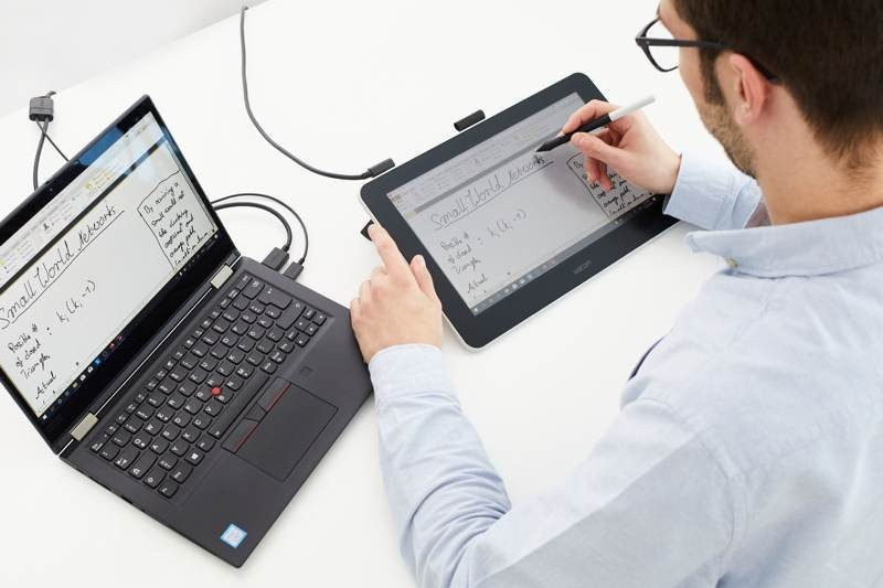 Η τηλεκπαίδευση απογειώνεται με τις γραφίδες / Pen Displays της Wacom