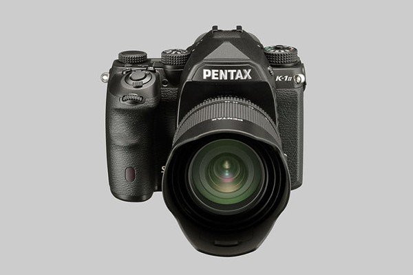 Pentax K-1 Mark II: Επίσημα η νέα full frame DSLR με σημαντική βελτίωση στις λήψεις σε χαμηλό φωτισμό Pentax K-1 Mark II: Επίσημα η νέα full frame DSLR με σημαντική βελτίωση στις λήψεις σε χαμηλό φωτισμό