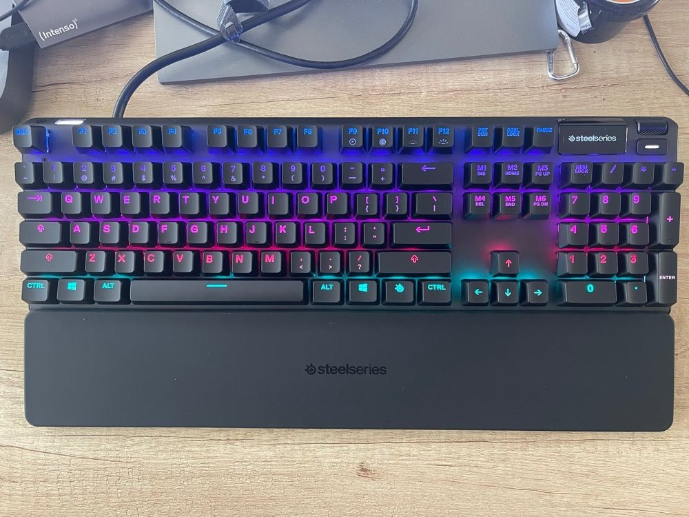 SteelSeries Apex Pro Review: Εμφάνιση, λειτουργικότητα και παραμετροποίηση