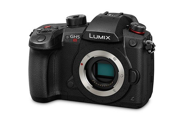 Panasonic Lumix GH5s: Η νέα mirrorless camera με dual ISO για πεντακάθαρες λήψεις 4K video σε συνθήκες χαμηλού φωτισμού [CES 2018]