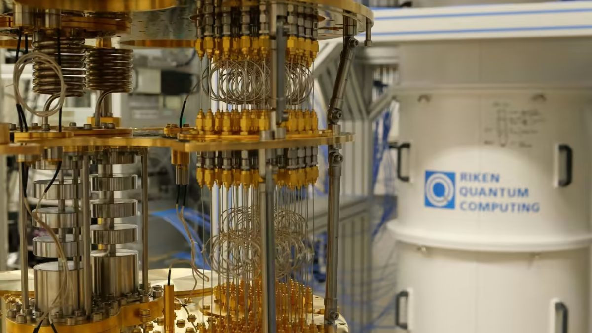 Fujitsu και RIKEN παρουσιάζουν υπεραγώγιμο κβαντικό υπολογιστή 256 qubits Fujitsu και RIKEN παρουσιάζουν υπεραγώγιμο κβαντικό υπολογιστή 256 qubits