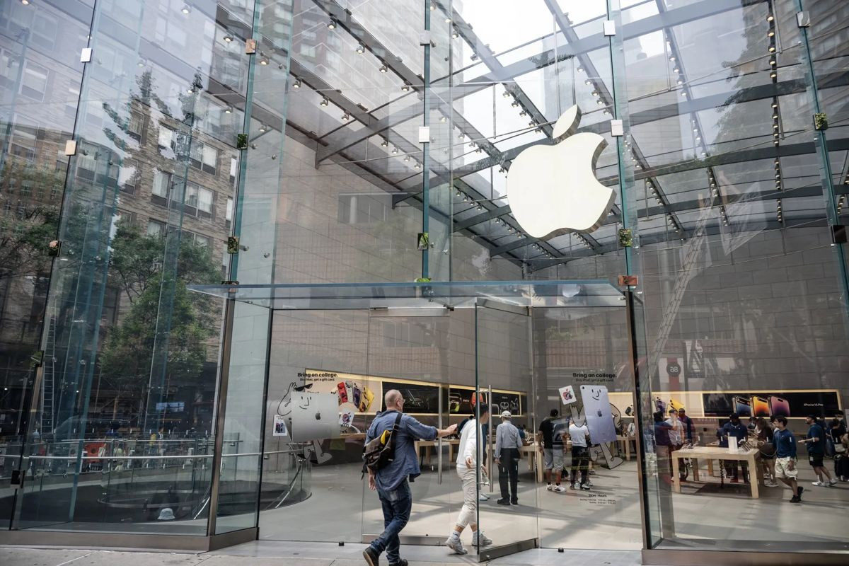 Η Apple σχεδιάζει δυναμική είσοδο στην «έξυπνη» οικιακή τεχνολογία με AI και ρομπότ