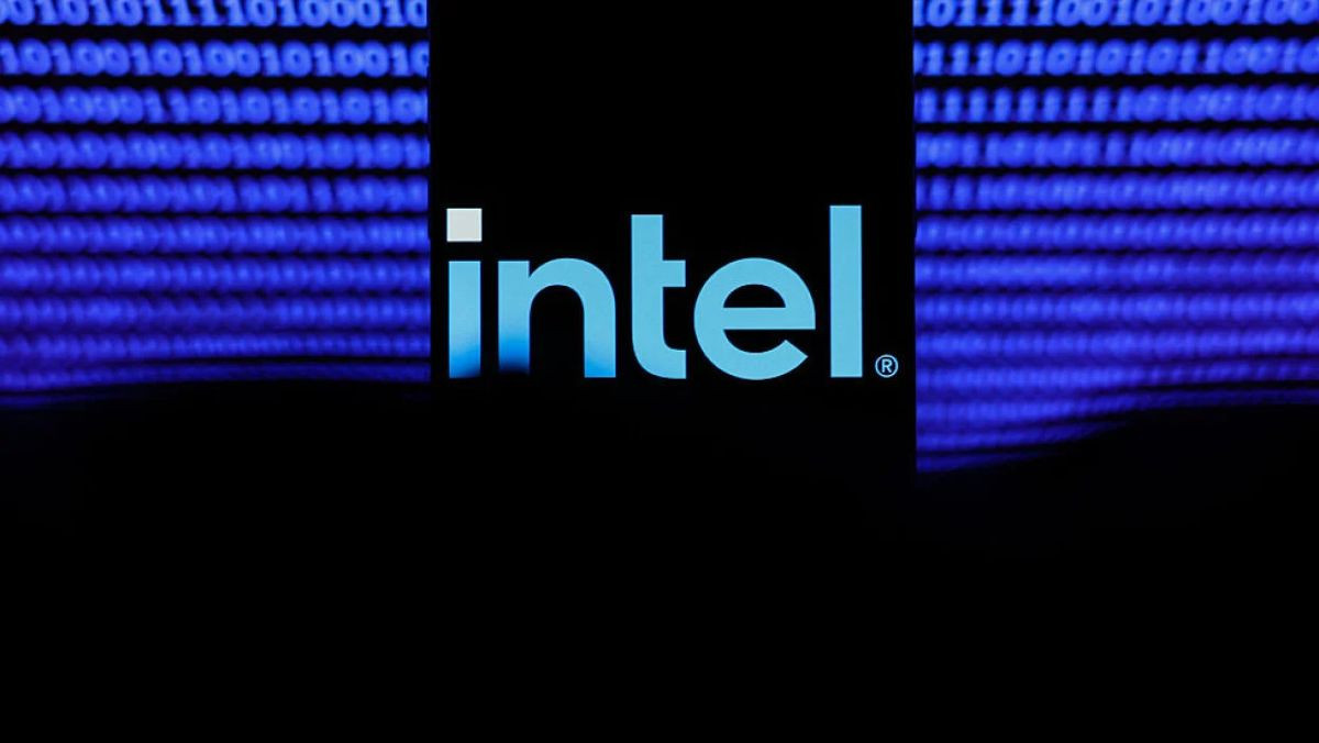 Η κυβέρνηση των ΗΠΑ σκέφτεται να «μπει» στην Intel με μερίδιο 10%