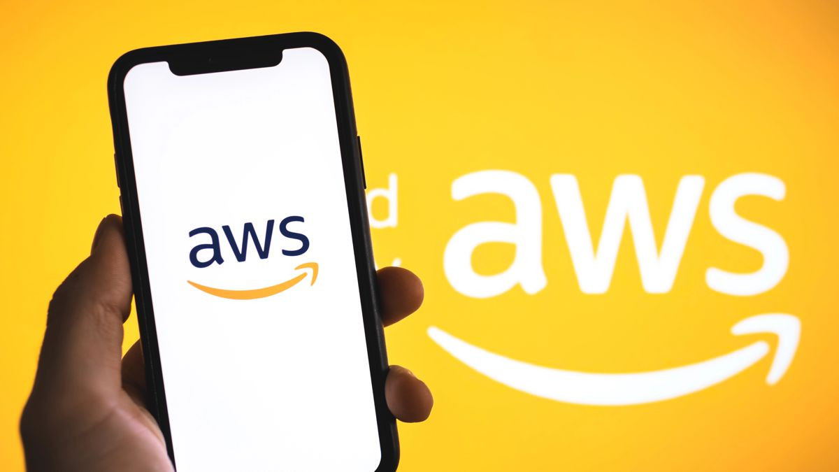 Τι πραγματικά συνέβη στο AWS και κατέρρευσε το μισό Internet Τι πραγματικά συνέβη στο AWS και κατέρρευσε το μισό Internet