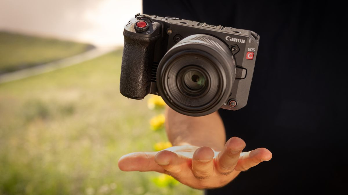 Canon EOS C50: Επίσημα η νέα compact full-frame κάμερα Canon EOS C50: Επίσημα η νέα compact full-frame κάμερα