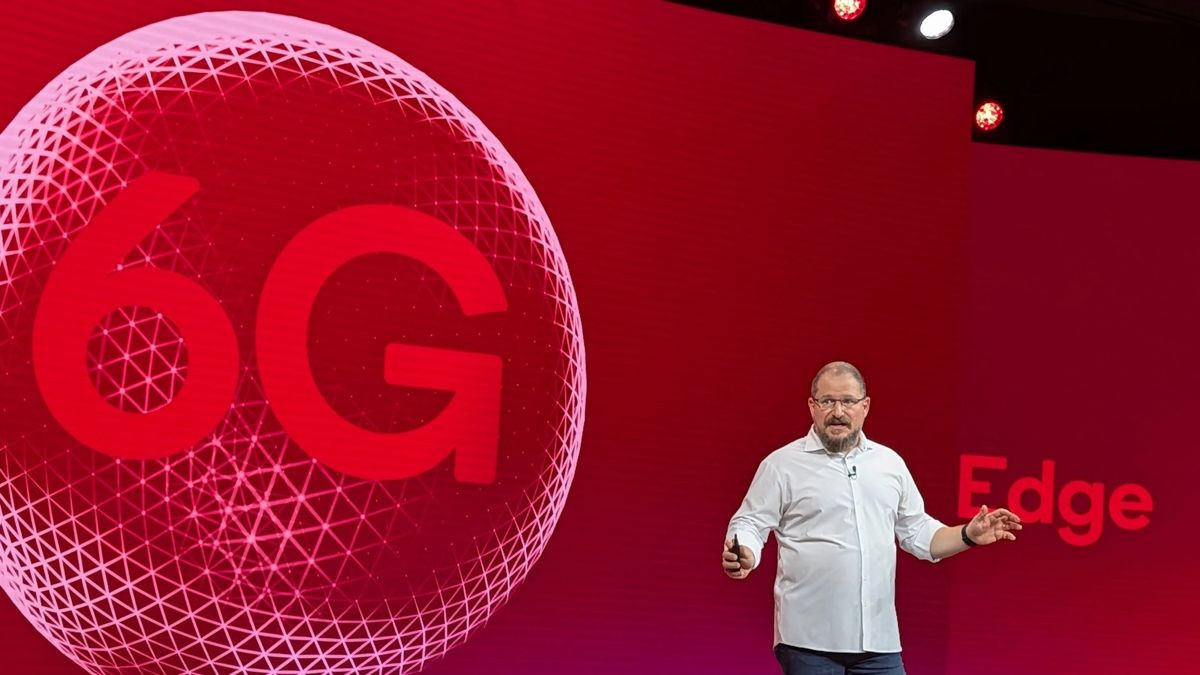 Qualcomm: Το πρώτο 6G smartphone αναμένεται το 2028, αλλά όχι για εμπορική χρήση Qualcomm: Το πρώτο 6G smartphone αναμένεται το 2028, αλλά όχι για εμπορική χρήση