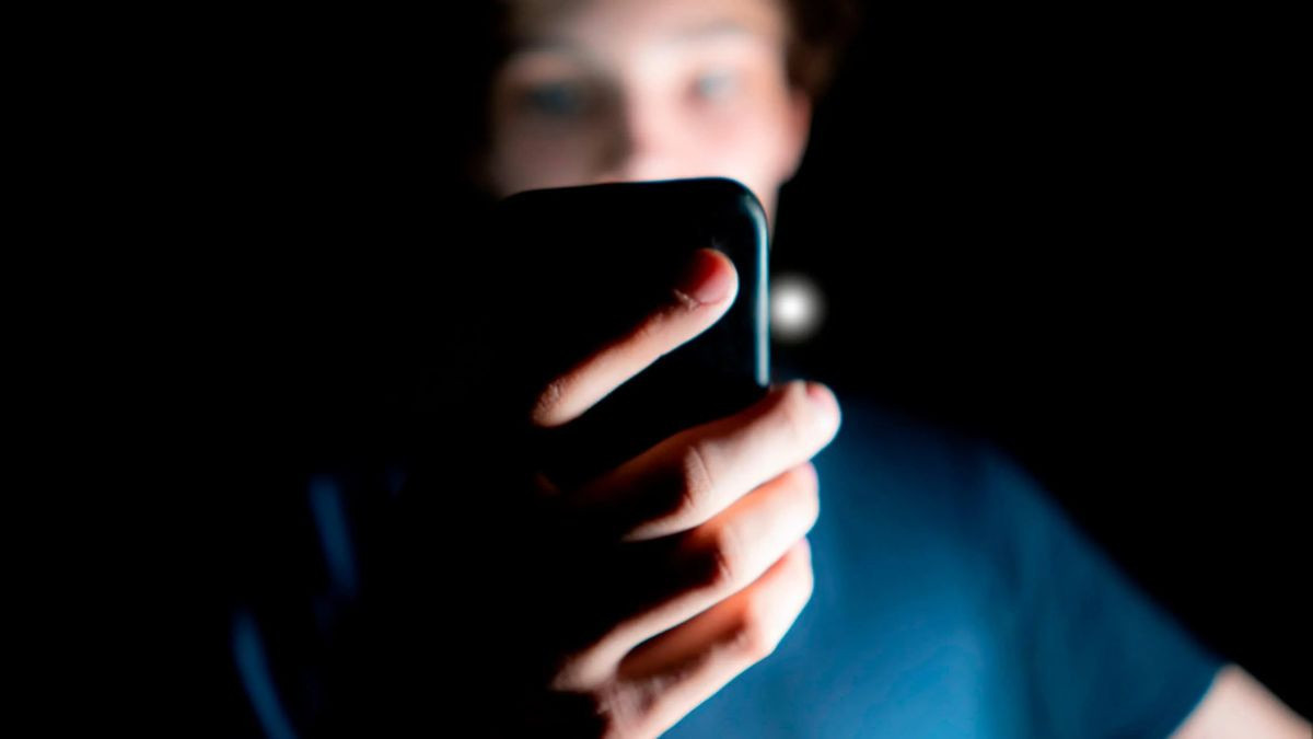 Βρετανικό «τελεσίγραφο» σε Apple και Google: Σάρωση συσκευών για «γυμνό» ή υποχρεωτική ταυτοποίηση