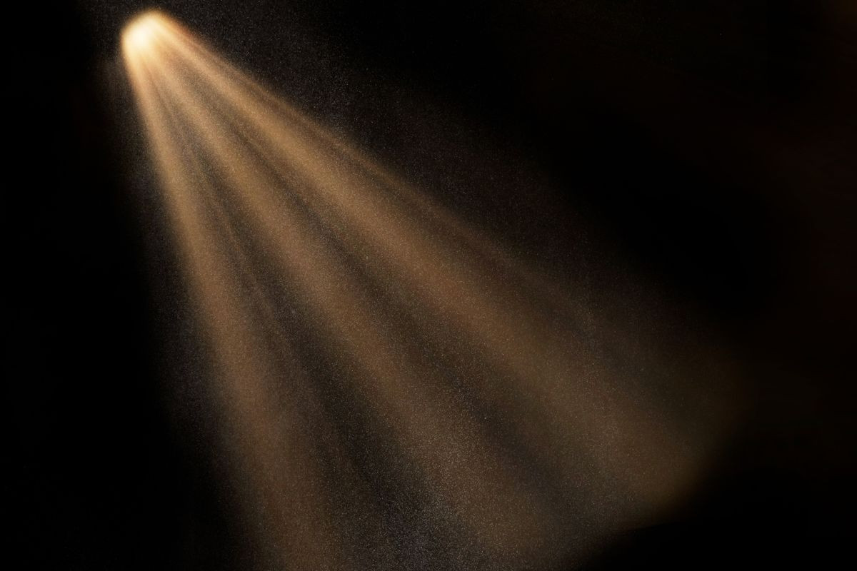 Το μαθηματικό παράδοξο του MIT: Αν υπάρχει Θεός, πρέπει να είναι «εντός» του Σύμπαντος