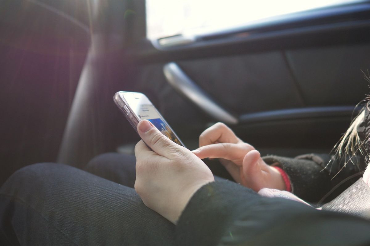 Το Ευρωκοινοβούλιο ζητά απαγόρευση αυτόνομης πρόσβασης στα social media για κάτω των 16!