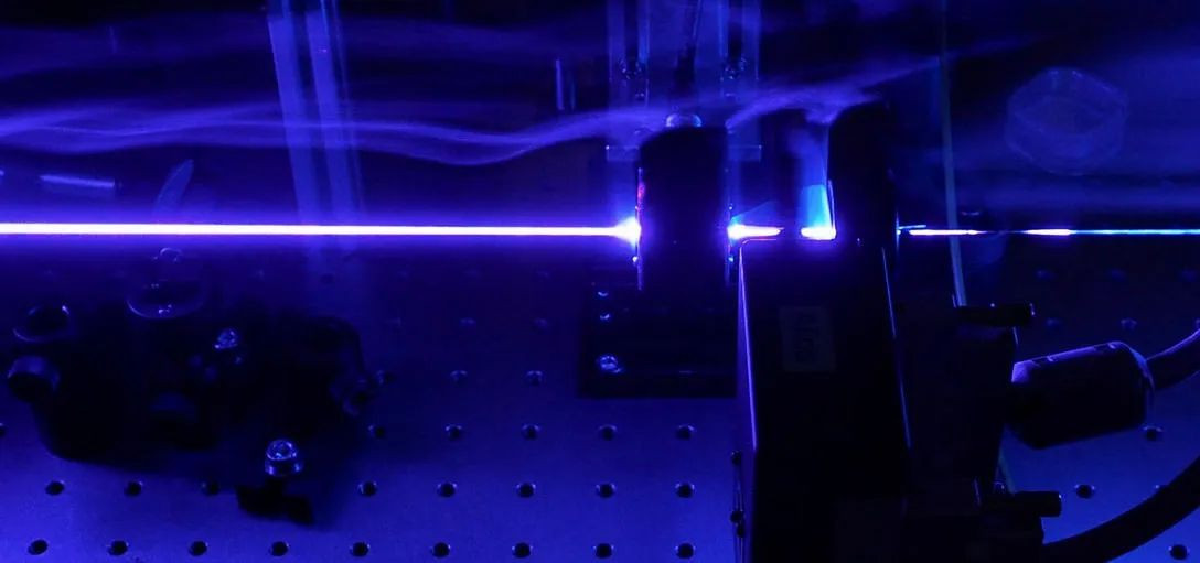 Επανάσταση στο Κβαντικό Διαδίκτυο: Πώς ένα καλώδιο ένωσε για πρώτη φορά δύο κβαντικά δίκτυα