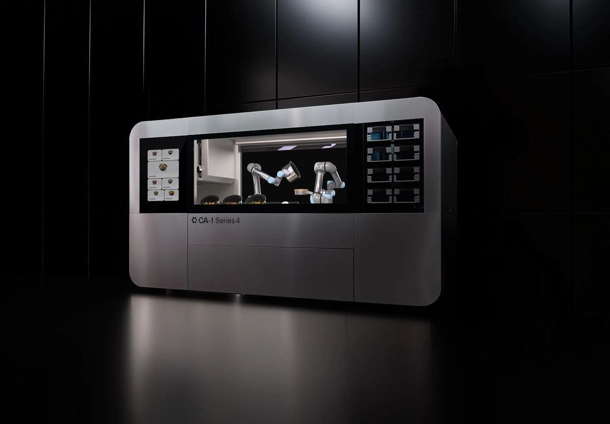 Αυτό το ρομπότ-μάγειρας ετοιμάζει 120 γεύματα την ώρα