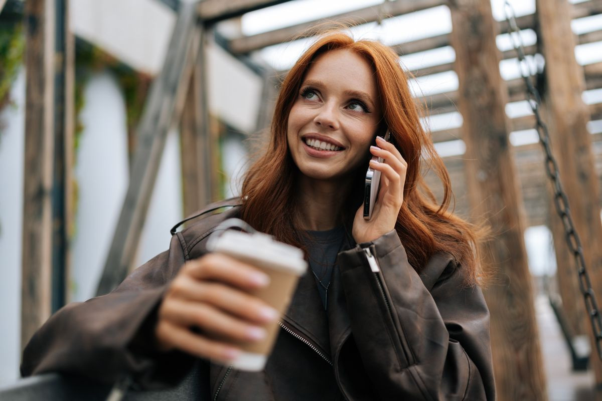 Η Ελλάδα «μιλάει» περισσότερο από την Ευρώπη – Τι δείχνουν τα πραγματικά στοιχεία για τις χρεώσεις