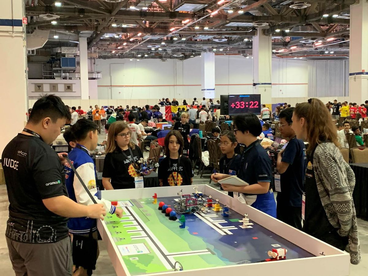 Aσημένιο μετάλλιο για την Ελλάδα και 1η θέση στην Ευρώπη στην Παγκόσμια Ολυμπιάδα Ρομποτικής 2025 (WRO)