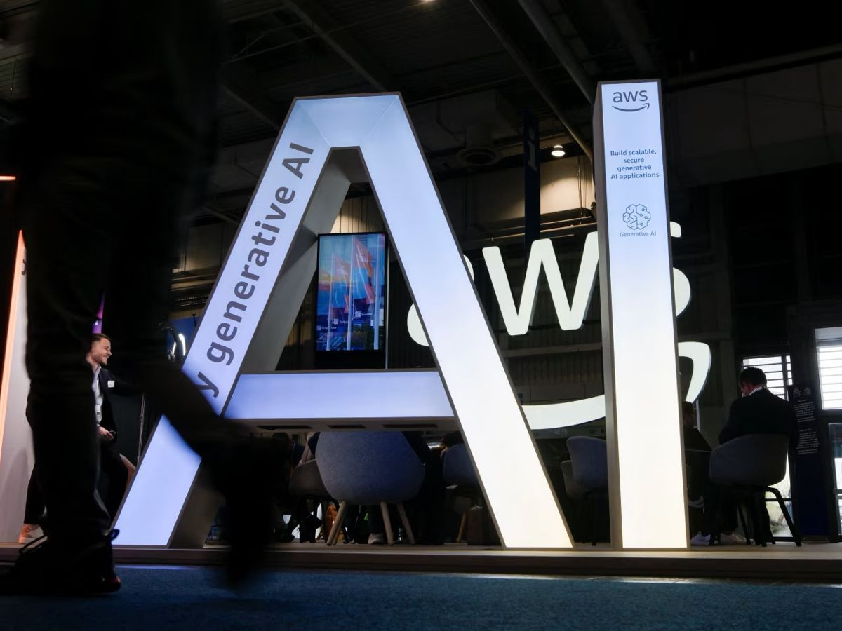 Αναφορά: Η ΕΕ σχεδιάζει να «εκβιάσει» τεχνολογικά τις ΗΠΑ μέσω της ASML