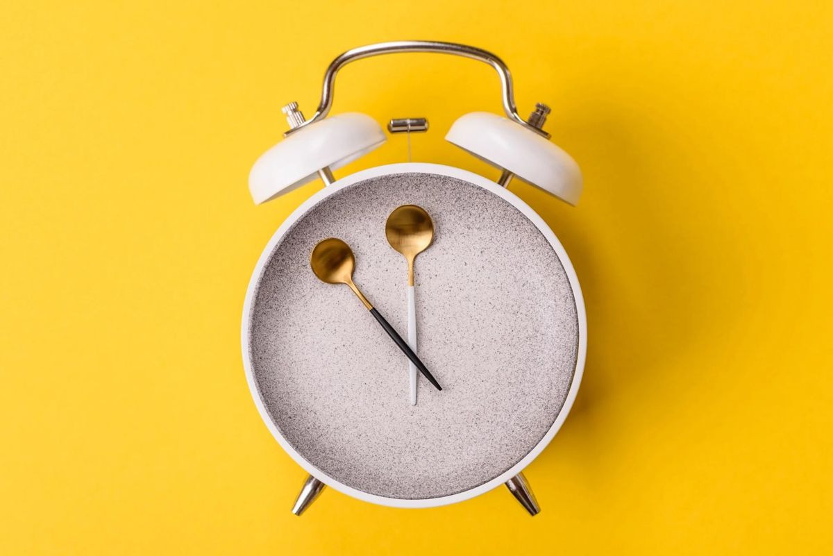 Διαλειμματική νηστεία: Τα επιστημονικά δεδομένα διαψεύδουν το trend των Social Media