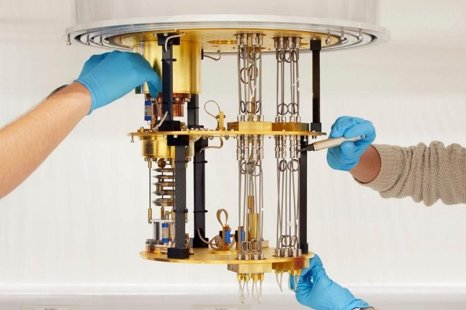 Rational Quantum Mechanics: Τέλος στην ανησυχία για τη συντριβή των κωδικών μας από κβαντικούς υπολογιστές