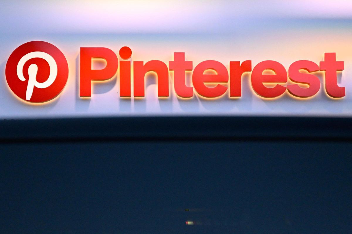 O CEO του Pinterest ζητά την παγκόσμια απαγόρευση των social media για ανηλίκους κάτω των 16 ετών