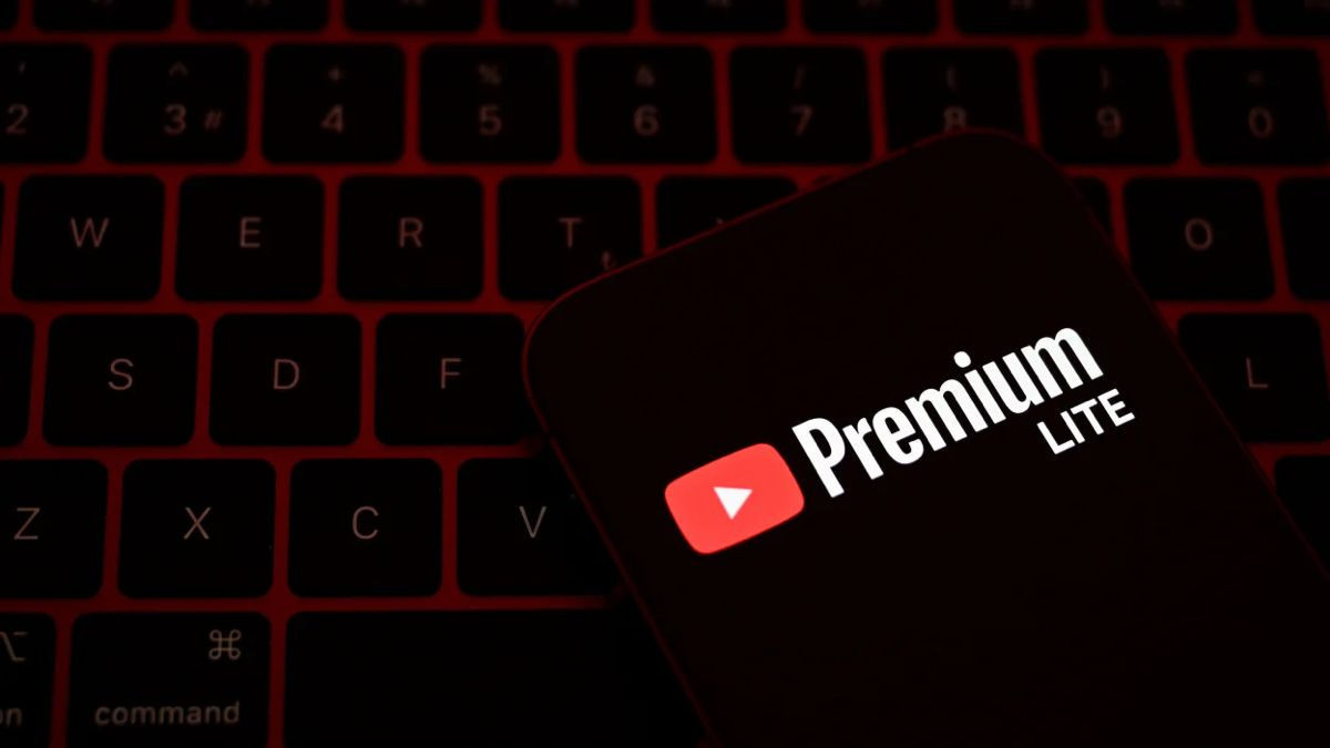 YouTube Premium Lite: Το οικονομικό πακέτο αναβαθμίζεται με δύο σημαντικές λειτουργίες