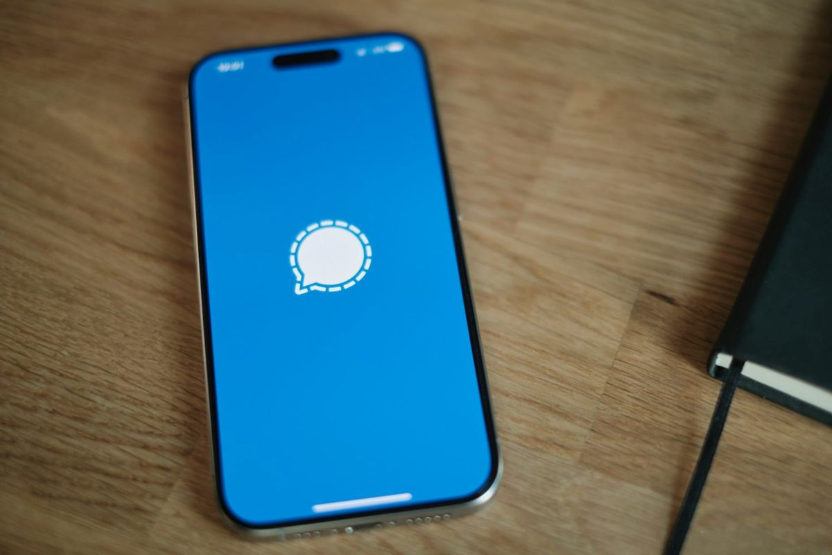 Πώς το FBI ανέκτησε διαγραμμένα μηνύματα του Signal από το iPhone