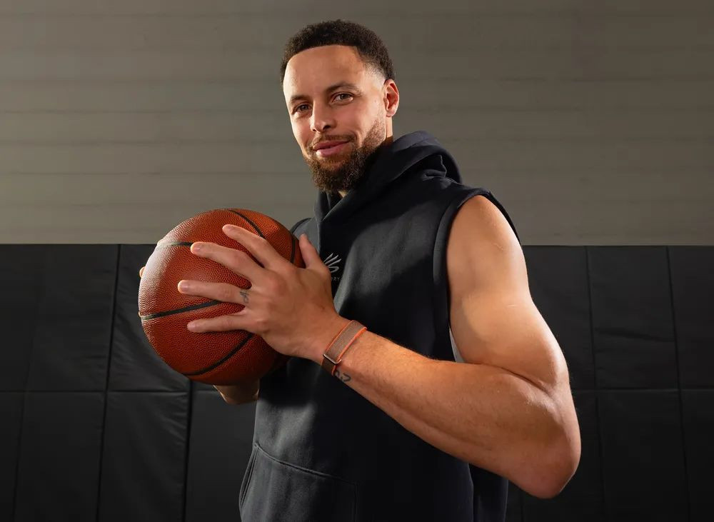 Fitbit Air: Το νέο tracker της Google χωρίς οθόνη και σε έκδοση Stephen Curry!