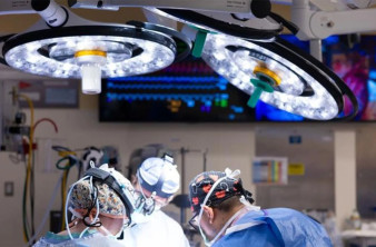 Ιστορική διπλή μεταμόσχευση καρδιάς και ήπατος χαρίζει νέα ζωή σε 11χρονη