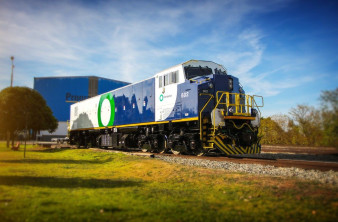 Η μεγαλύτερη ηλεκτρική μηχανή τρένου στον κόσμο ξεκινά δρομολόγια στην Αυστραλία