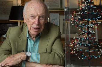 James Watson: Απεβίωσε ο επιστήμονας που αποκρυπτογράφησε το DNA
