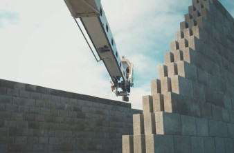 Ντουμπάι: Κατασκευάζεται η πρώτη βίλα στον κόσμο αποκλειστικά από ρομπότ!