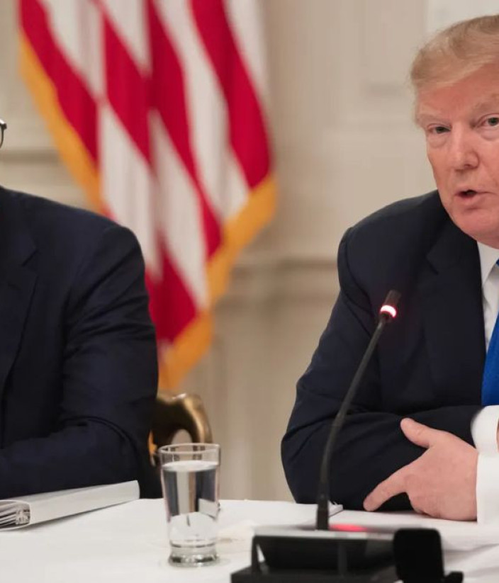 Δυσφορία Trump για την παραγωγή iPhone στην Ινδία, επιμένει σε επενδύσεις εντός ΗΠΑ