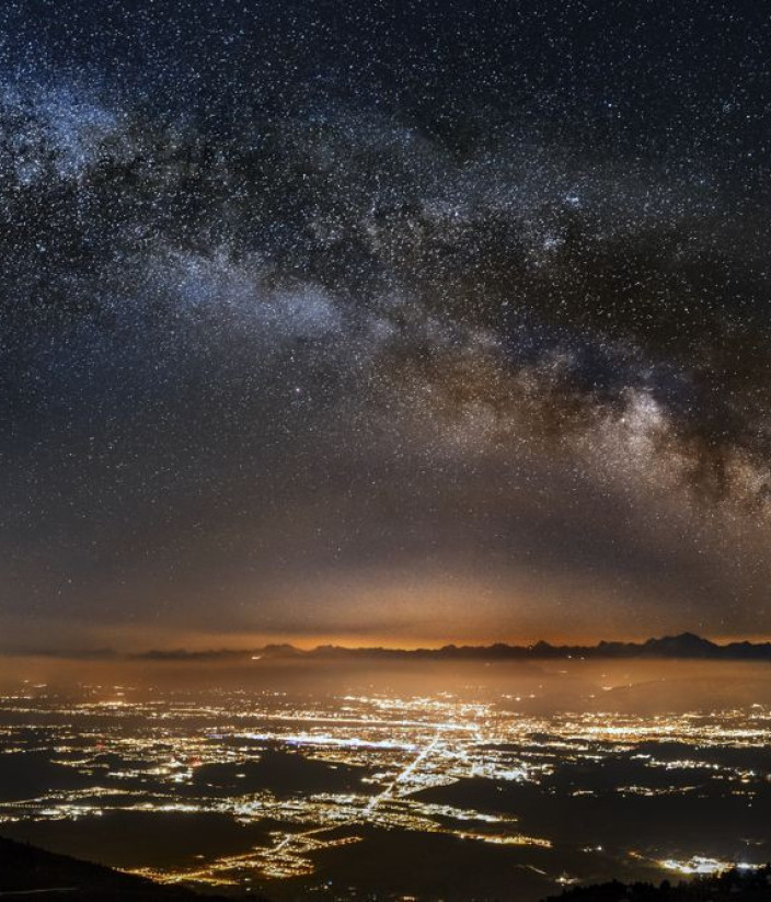 Η Big Tech χρηματοδοτεί το Σύμπαν: 1 δισ. δολάρια στο CERN για τον διάδοχο του LHC